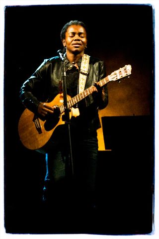 Tracy Chapman at Cactus Festival, July 10, 2009 © Eddy Petroons