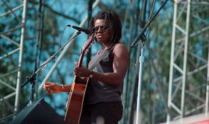 Tracy Chapman at the Bill Graham concert tribute on November 3, 1991 Photo: Brant Ward, The Chronicle