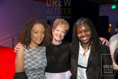 Tracy Chapman, Paula West and Carey Perloff at A.C.T. Gala Come Get Stranded © 2015 Drew Altizer Photography