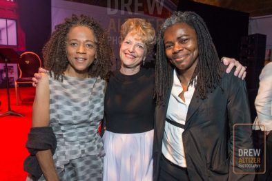 Tracy Chapman, Paula West and Carey Perloff at A.C.T. Gala Come Get Stranded © 2015 Drew Altizer Photography