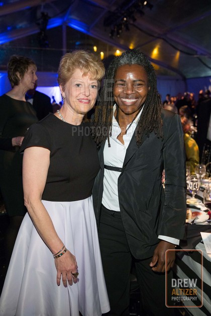 Tracy Chapman and Carey Perloff at A.C.T. Gala Come Get Stranded © 2015 Drew Altizer Photography