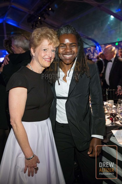 Tracy Chapman and Carey Perloff at A.C.T. Gala Come Get Stranded © 2015 Drew Altizer Photography