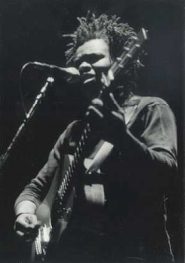 Tracy Chapman performing at the Human Right Now Tour in September 1988