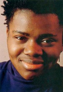 Tracy Chapman close up, by Tom Sheedan, 1988