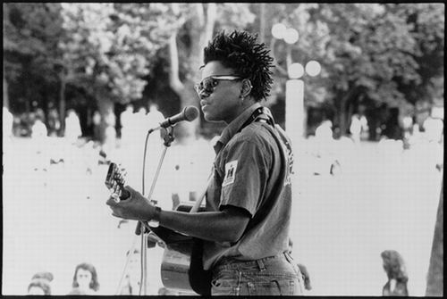 Promo photo of Tracy at the Arco Della Pace in Milano, Italy, on July 07, 1998, by Tom Sheedan