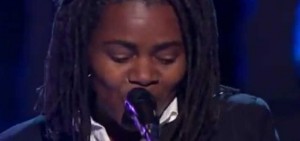 Videos: Tracy Chapman singing "Hound Dog" and "Sweet Home Chicago"